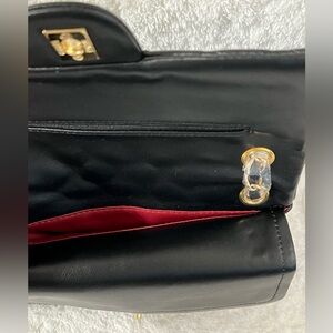 Black quilted shoulder bag crossbody bag diamond pattern purse